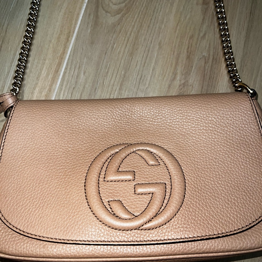 Gucci GG Soho chain crossbody bag